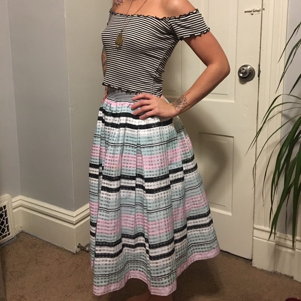 Poufy pastel skirt! 